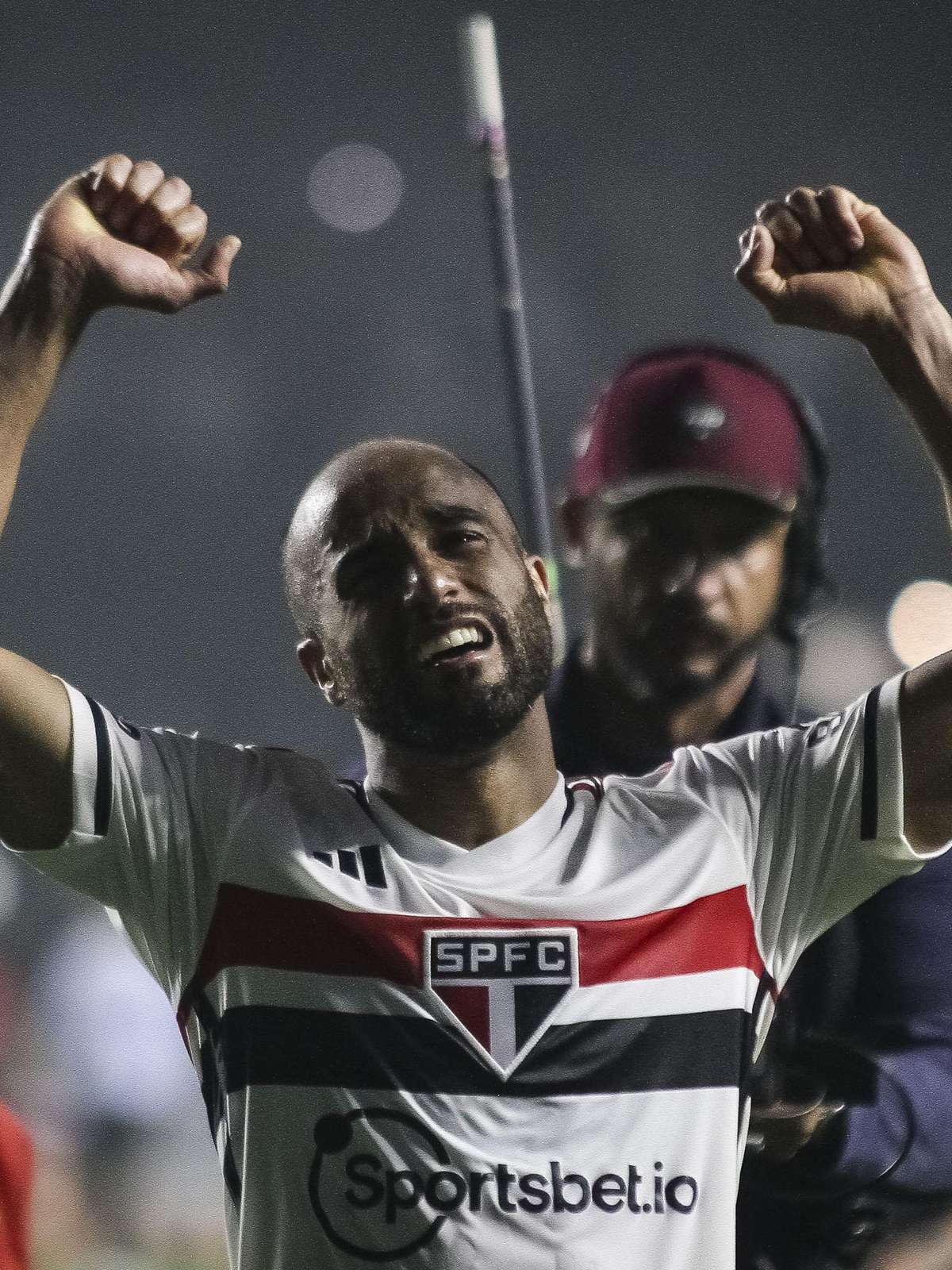 Se não precisa da Libertadores para ser campeão mundial, o São Paulo é  tetra, alfineta Cicinho