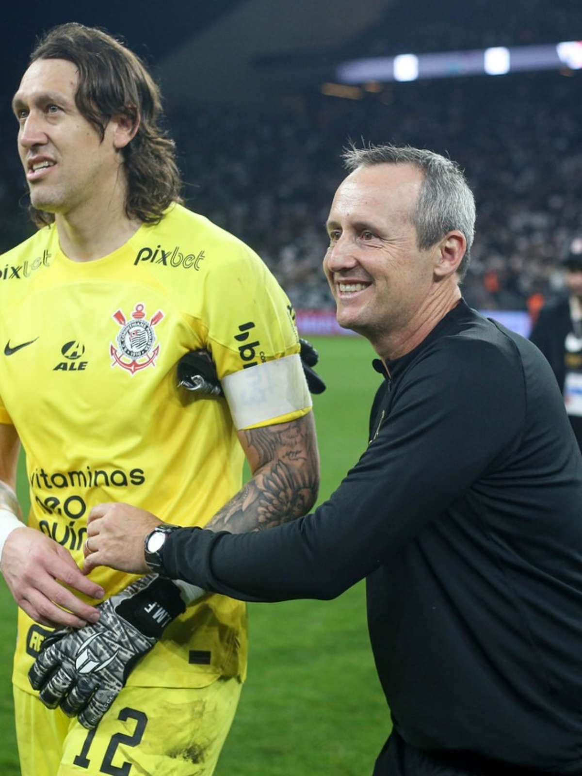 Ex-Corinthians, goleiro pode ser campeão da Champions League