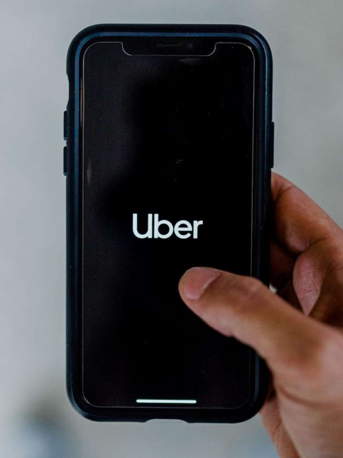 Uber das motos chega ao Brasil e promete corridas até 30% mais