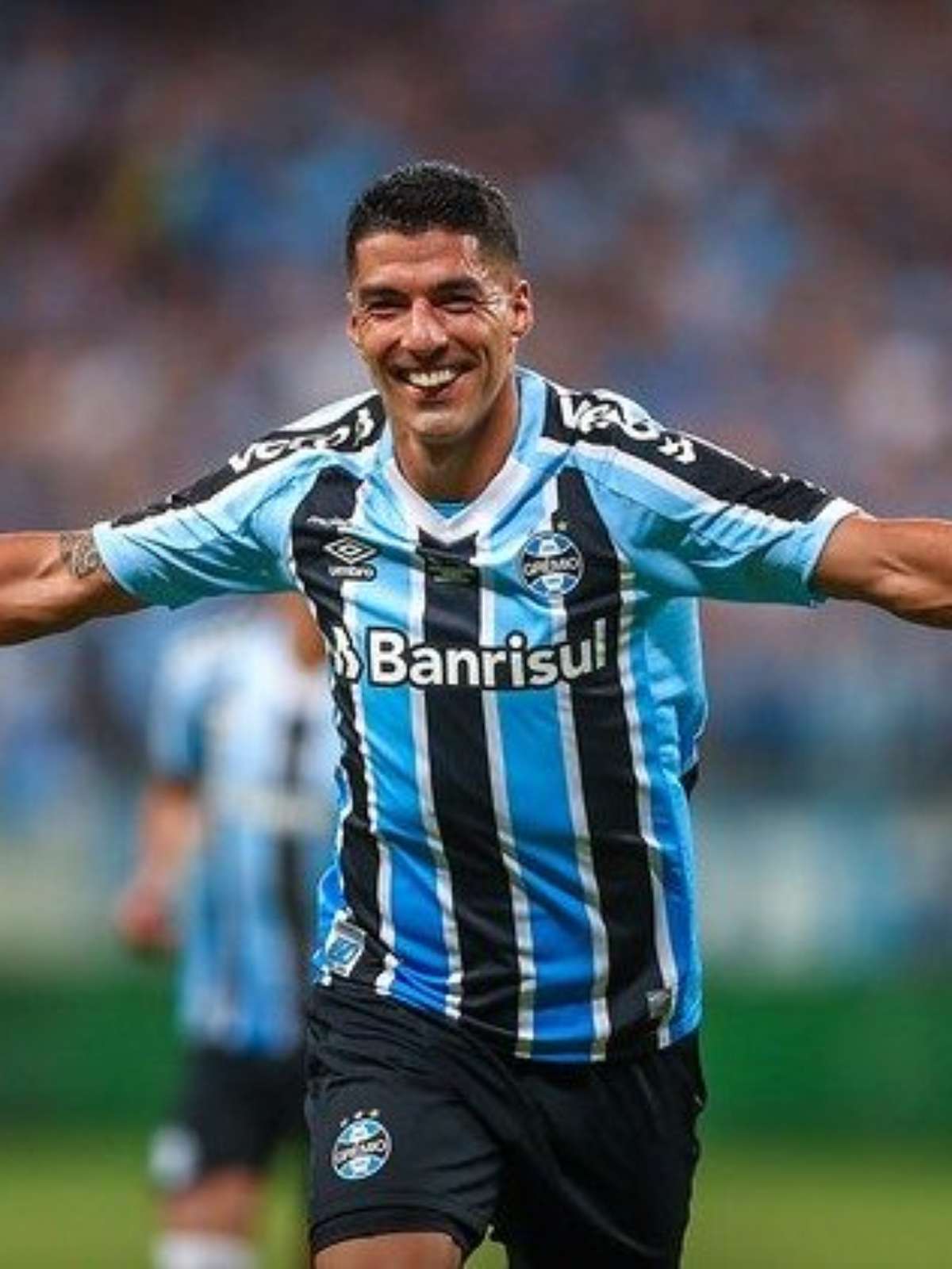 GRÊMIO ACERTA MAIS UM JOGADOR PARA RENATO E PLANEJA SUBSTITUTO DE SUÁREZ 