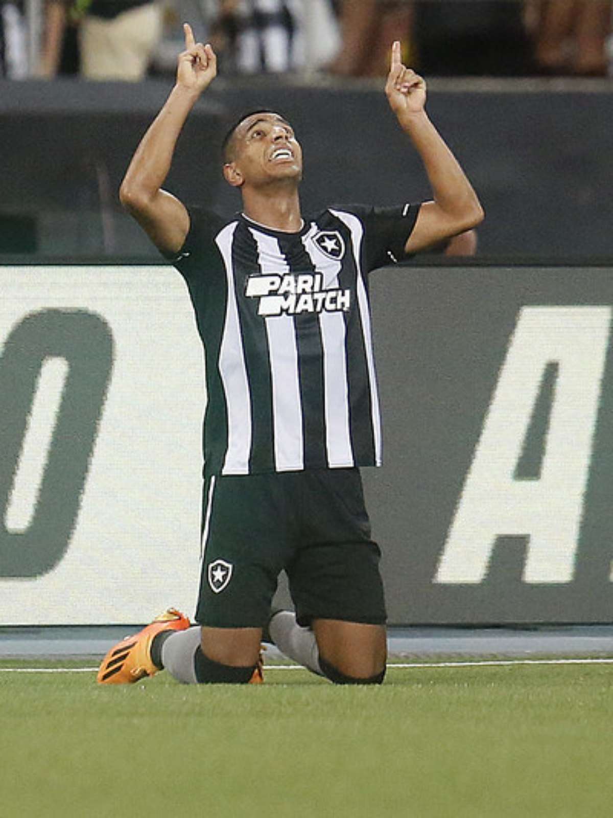 Botafogo trava busca por ponta e confia em Sauer e Victor Sá para 2023, botafogo