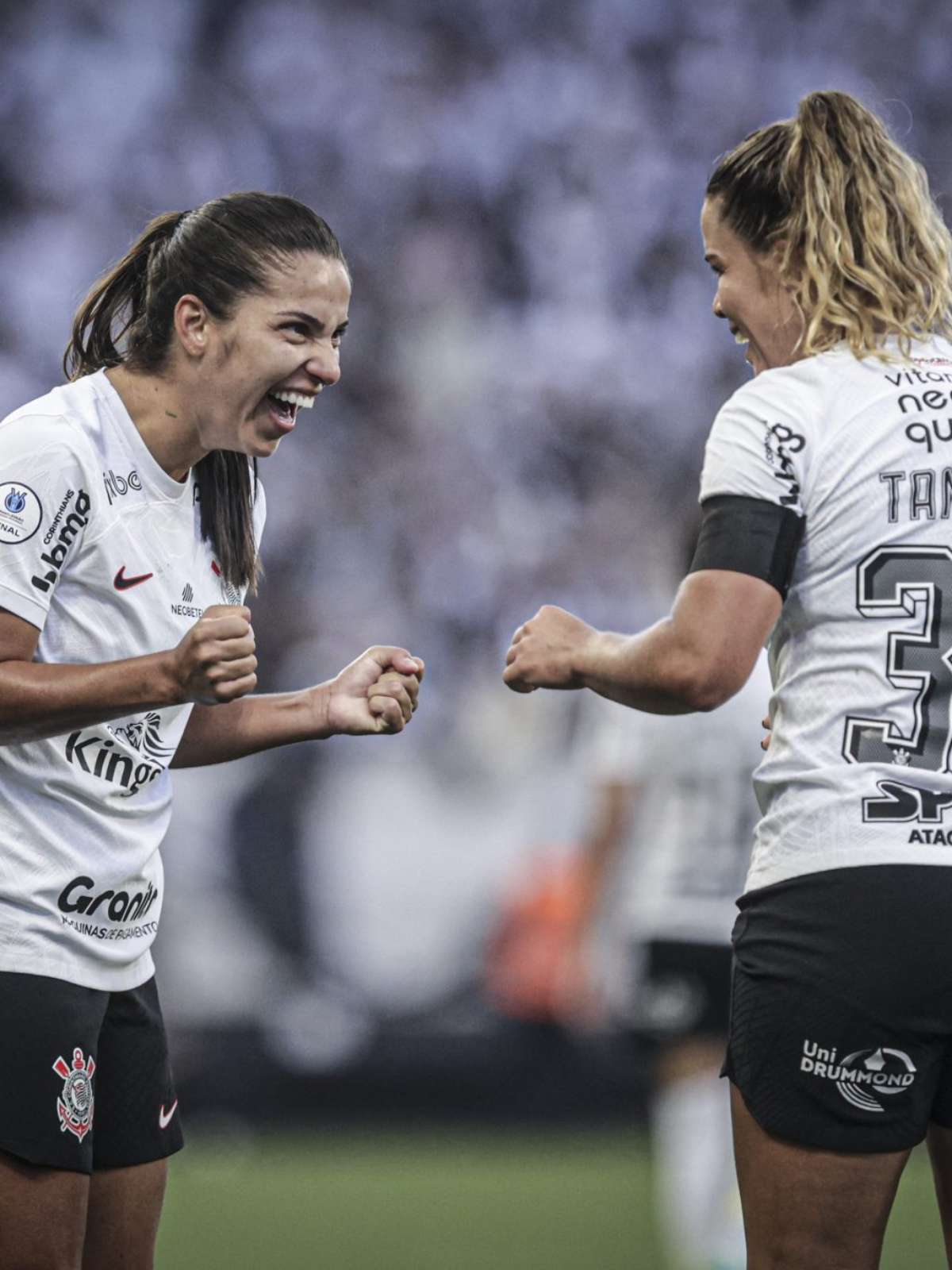 Futebol Feminino do COTP estreia com goleada no Campeonato