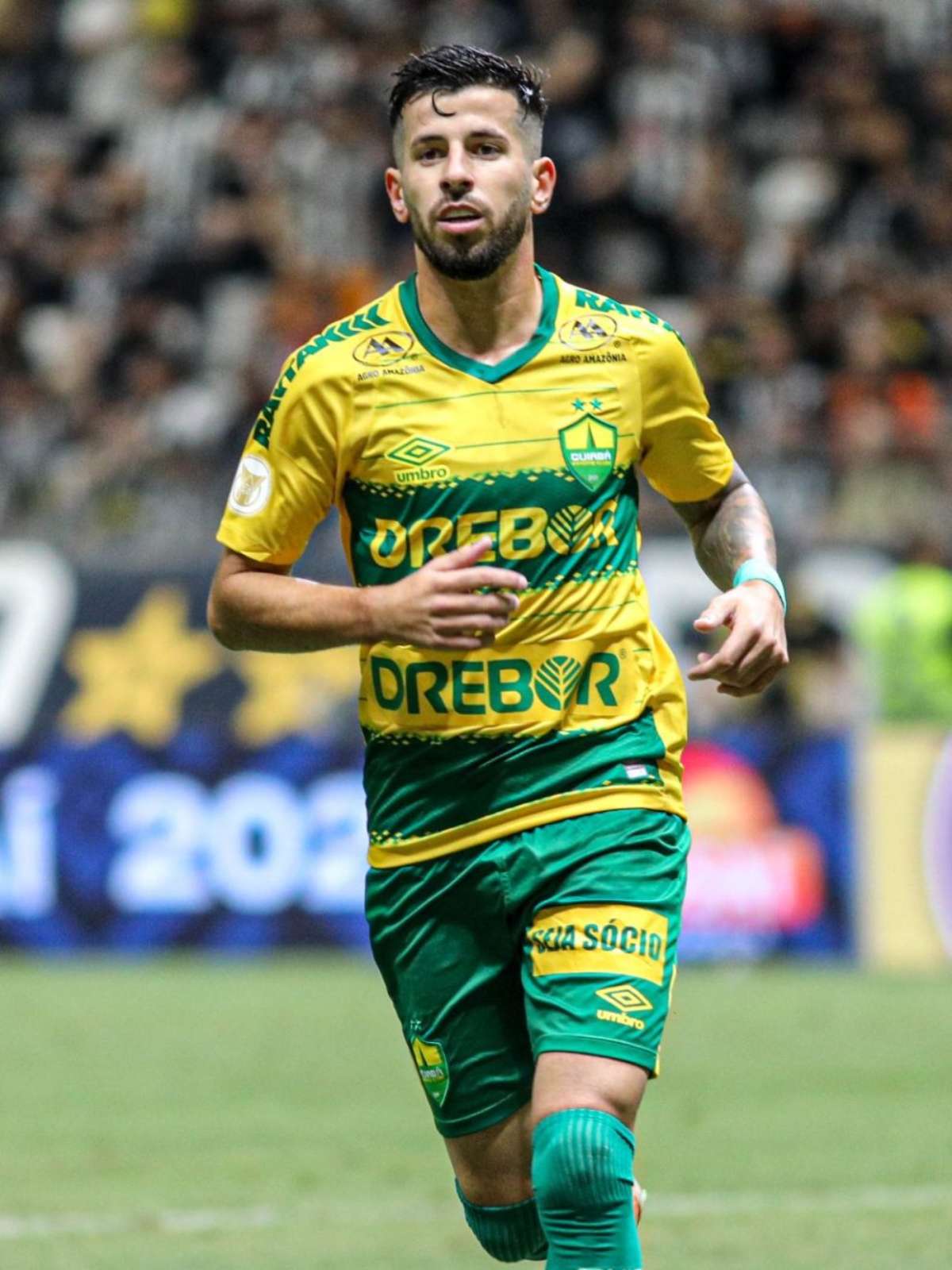 Revelado pelo JMalucelli, brasileiro assina contrato com clube iraniano -  Lance!