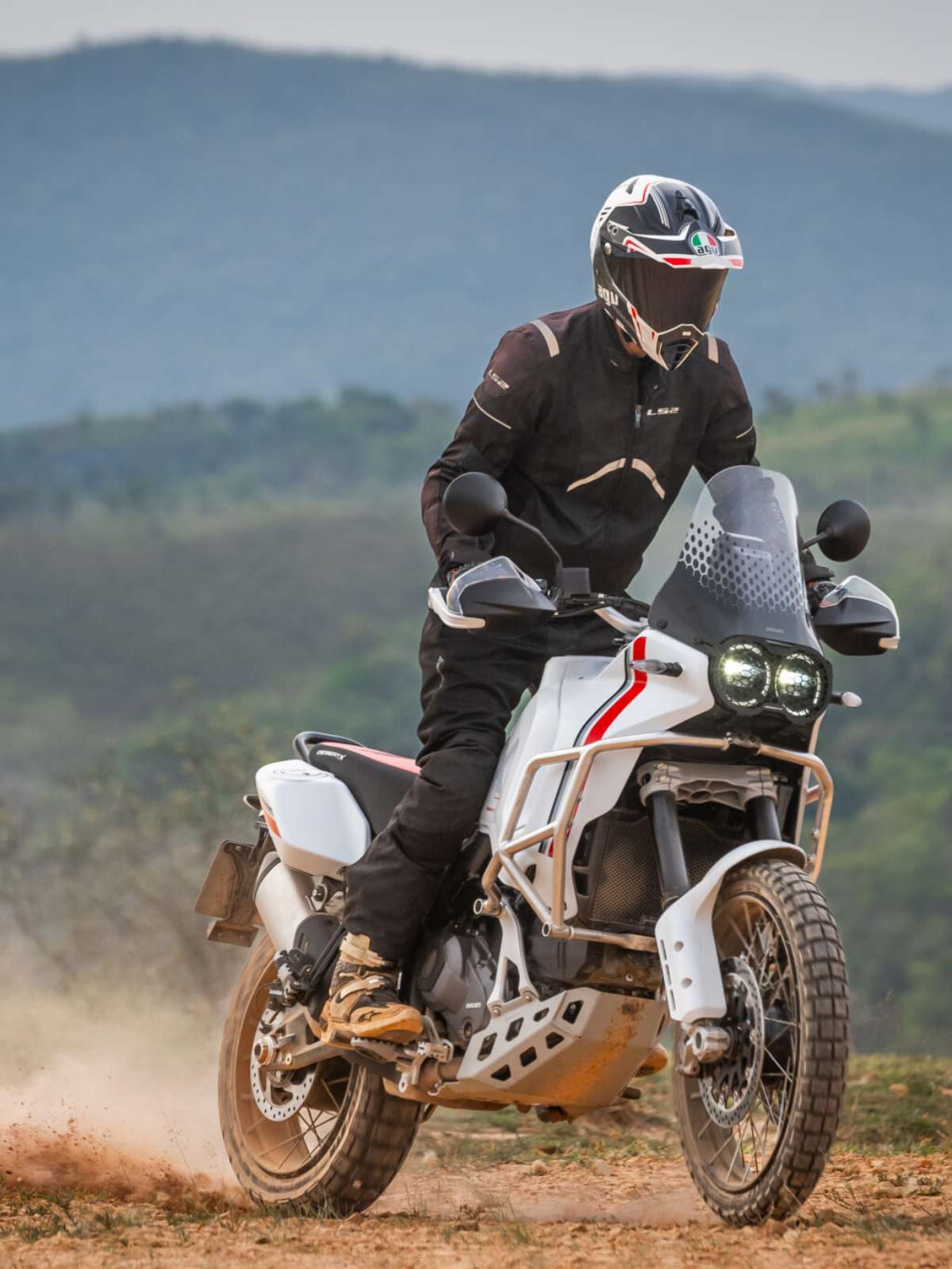 Brutal, nova moto elétrica é a off-road mais forte do mundo