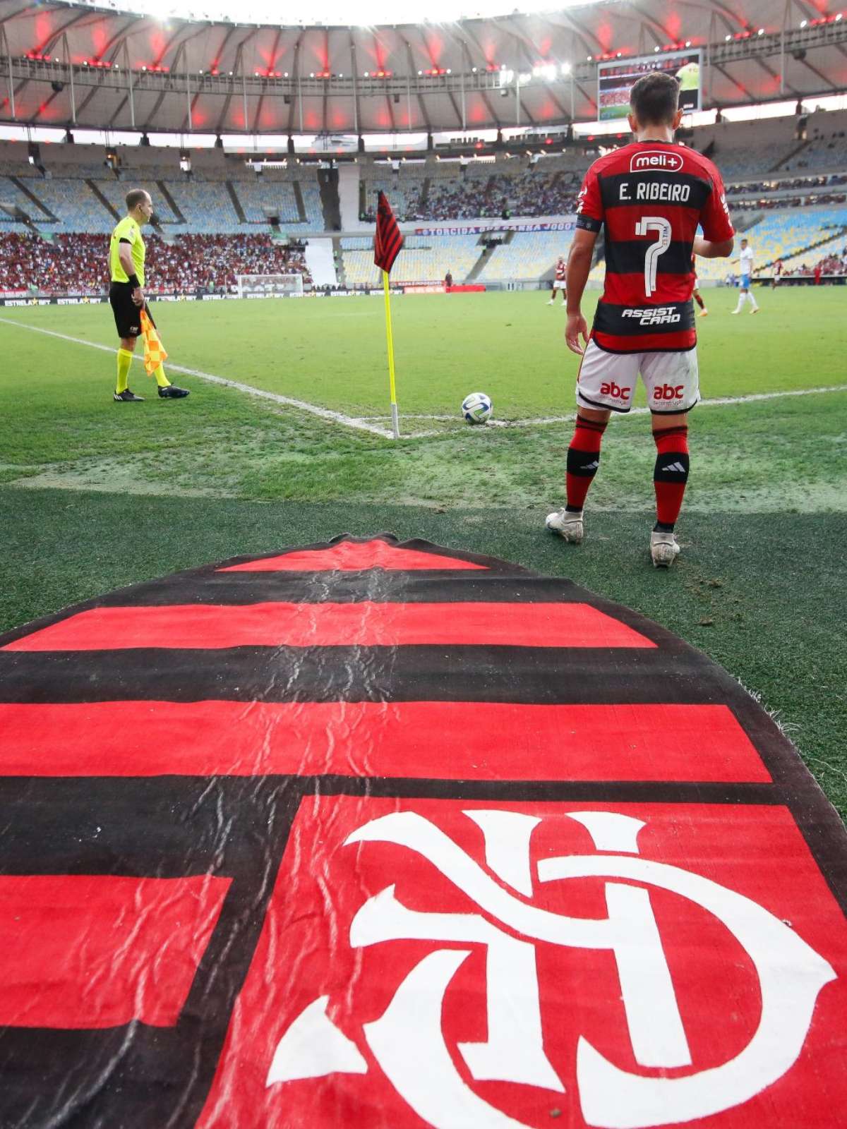 Com 9 jogos e 2 competições, veja calendário do Flamengo no