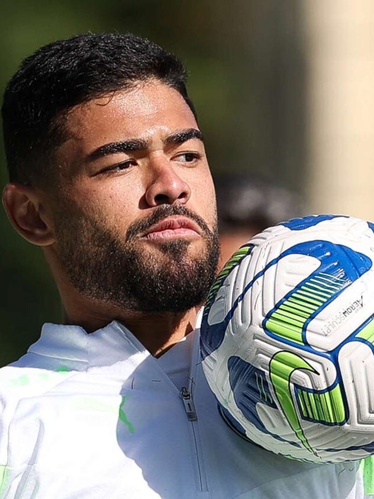 Jogador de futsal espanhol morre durante partida - Rádio Itatiaia