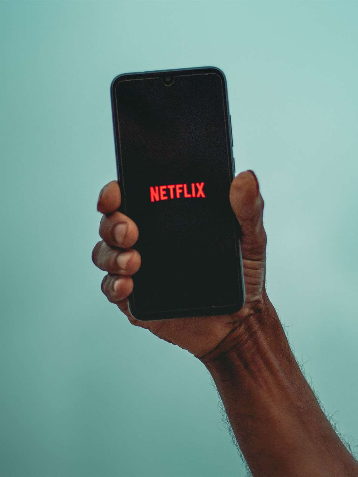 Netflix libera plano família no Brasil e anuncia chegada de 'Friends' em  junho