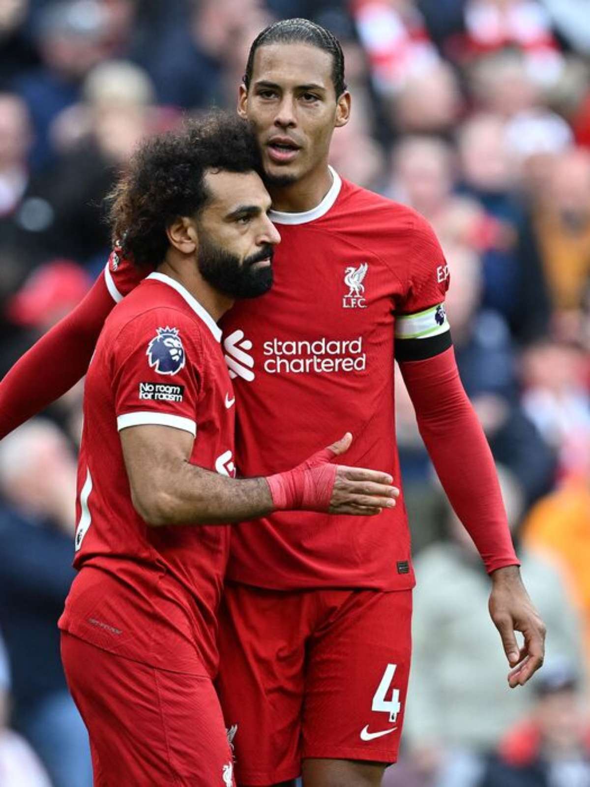 Salah marca duas vezes, mas Liverpool fica no empate com o Brighton pelo  Inglês; veja outros resultados > No Ataque