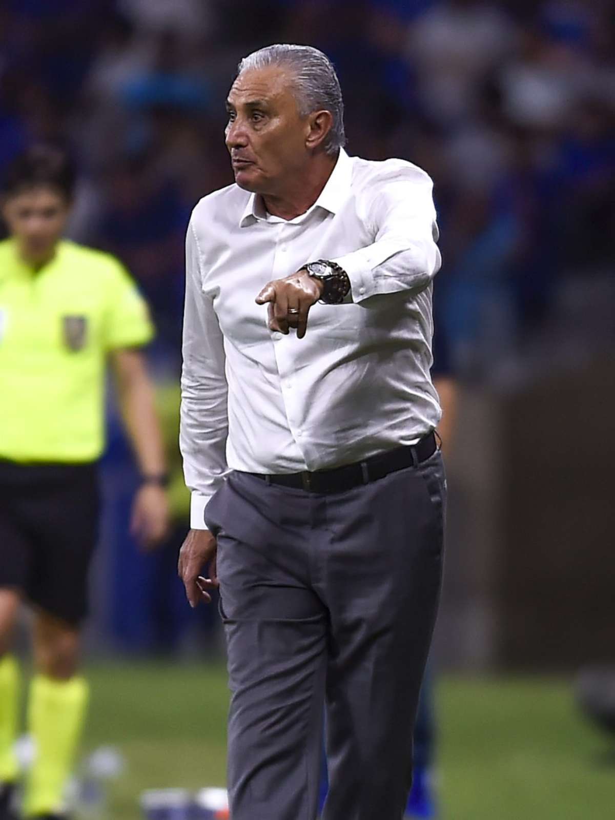 Tite diz que sofre com readaptação a clubes e é sincero sobre