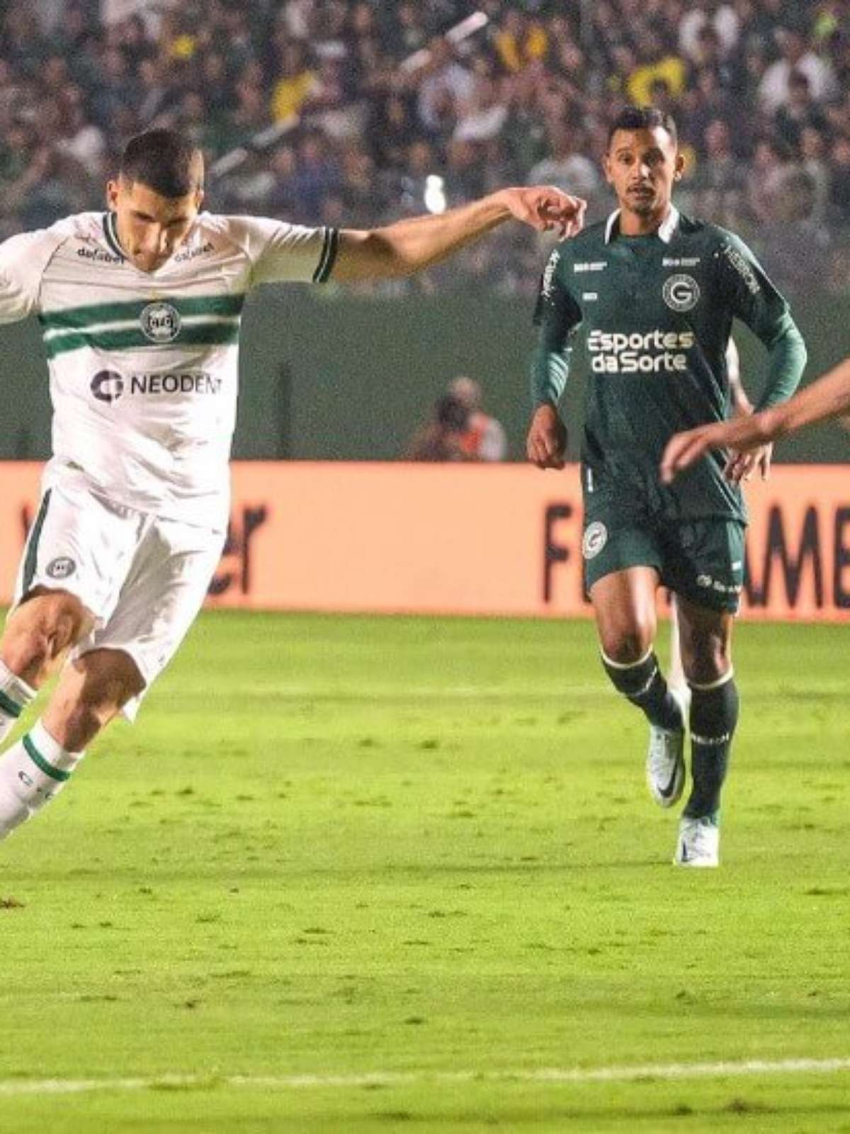 Coritiba x Bahia: onde assistir ao vivo, horário e escalações do