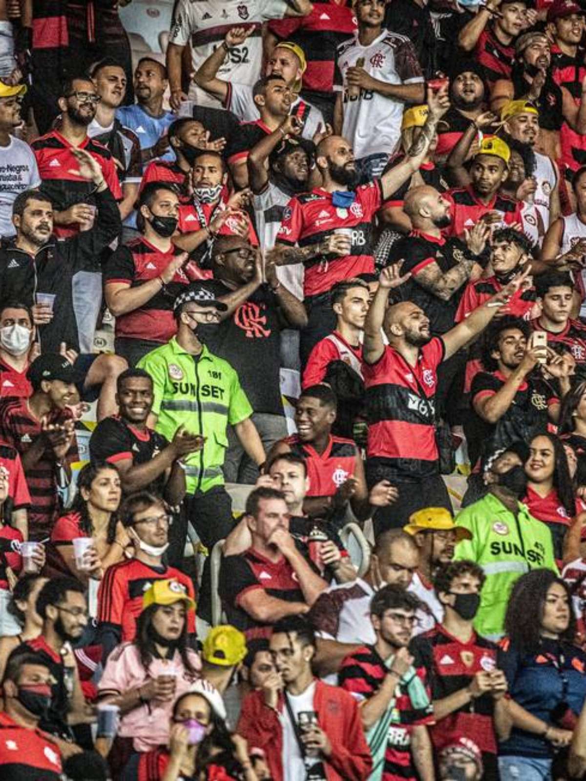 Torcida do Flamengo dá show e compra 50% da carga total de ingressos para  jogo contra Orlando City nos EUA