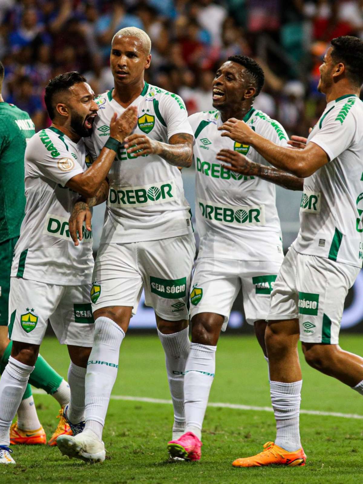 Clube recém-chegado à Série A entra na disputa com o Bahia por