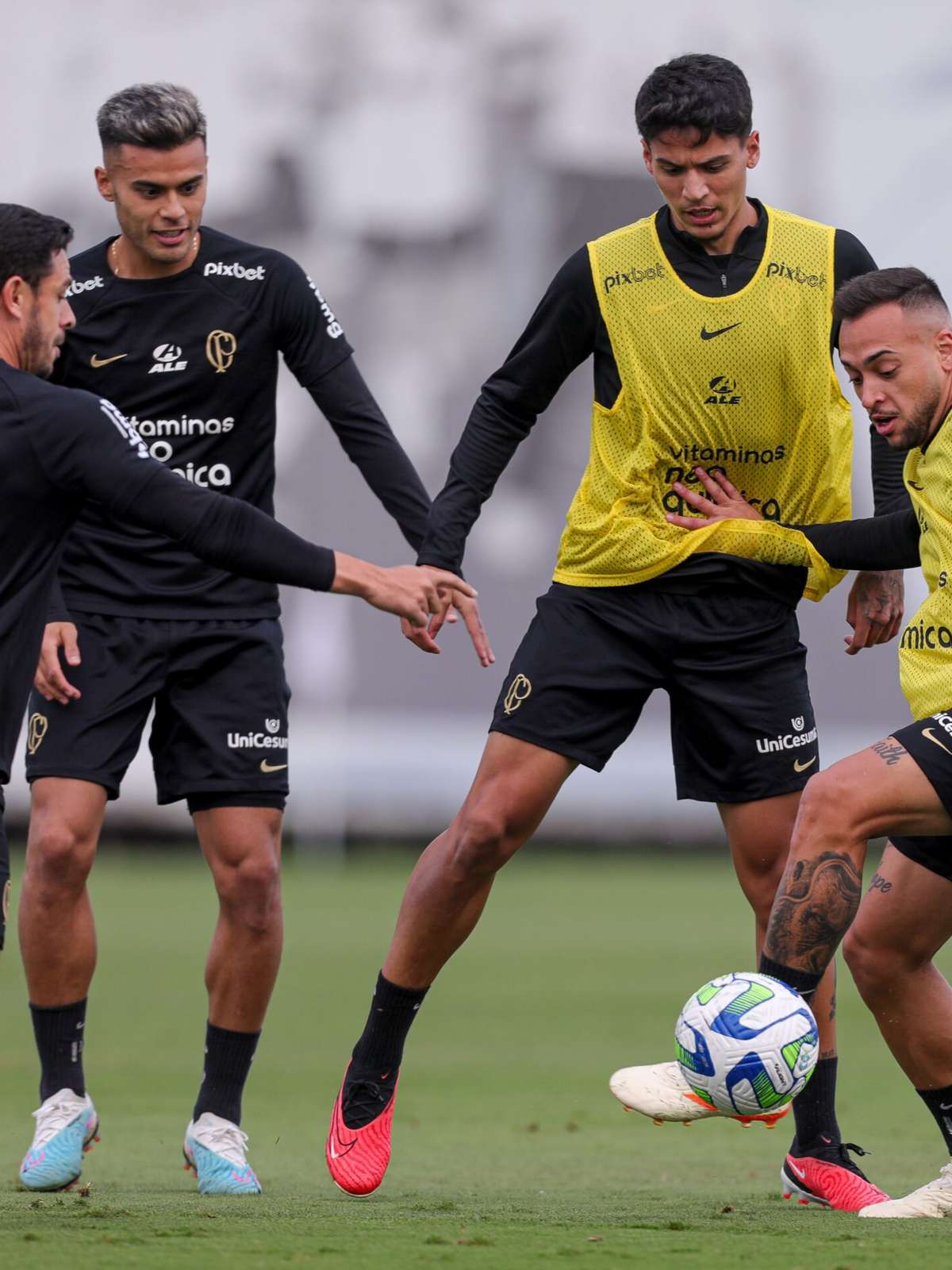 De olho no Corinthians, São Paulo terá mudanças contra o Flamengo; veja  quem pode ganhar chance, são paulo