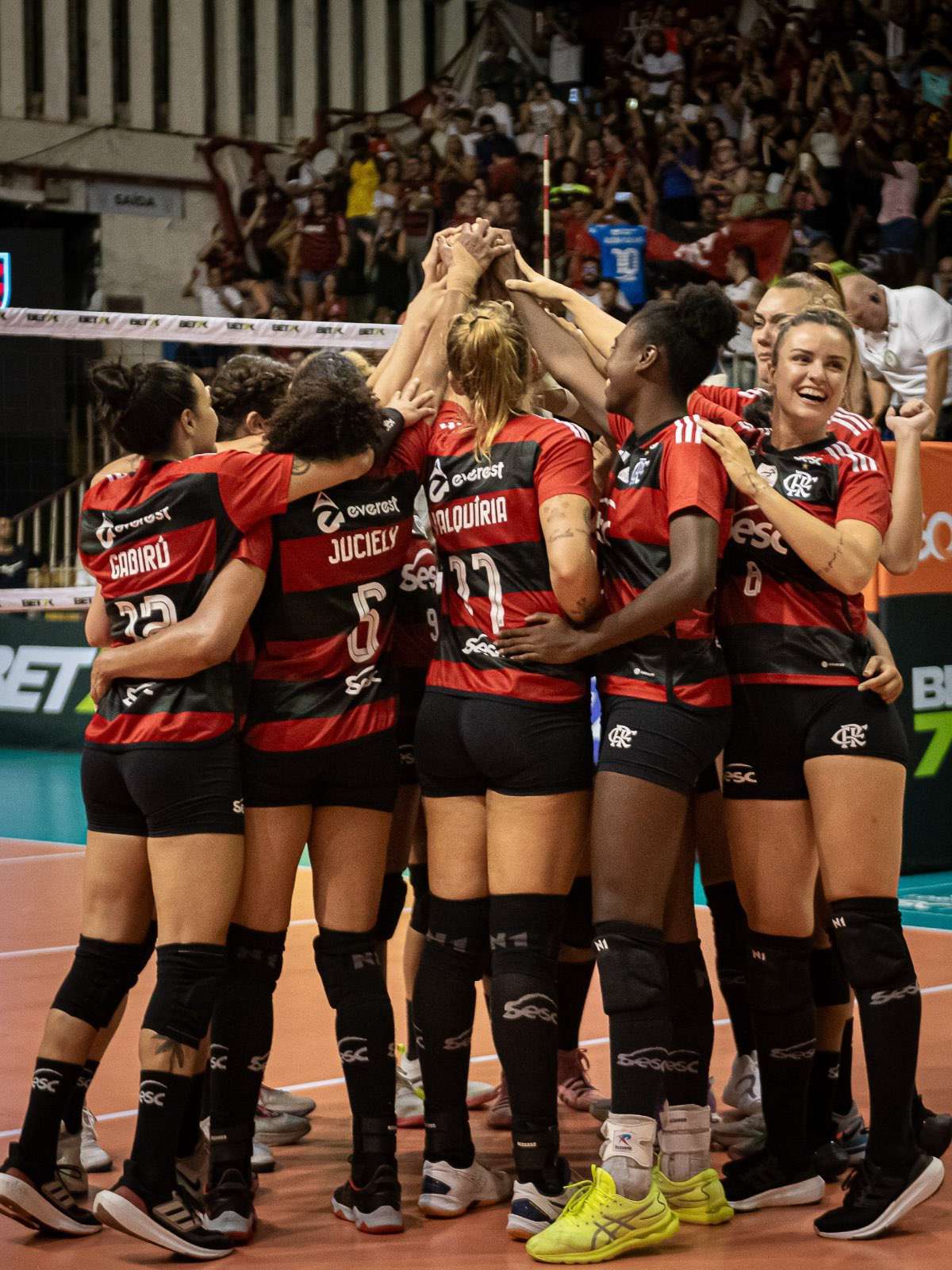 Eczacibasi quebra tabu contra o Vakifbank e é tricampeão do Mundial de  Clubes