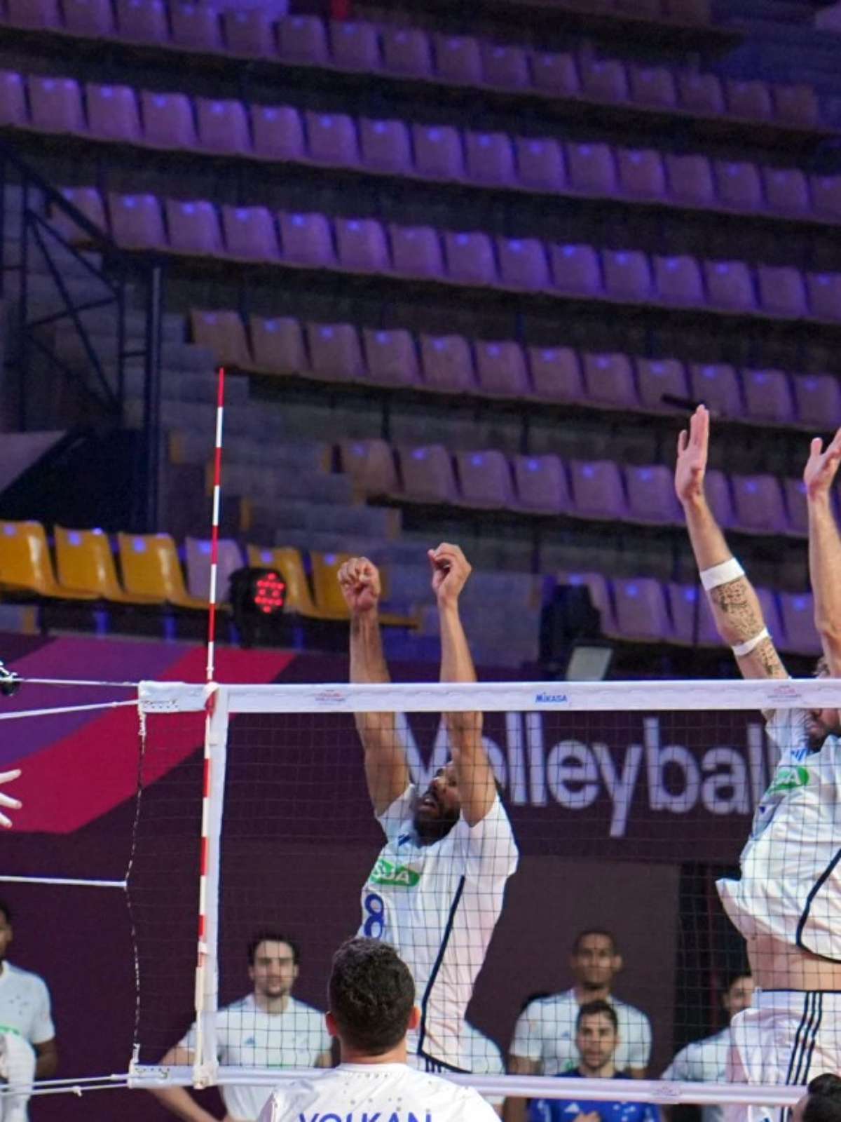 Eczacibasi quebra tabu contra o Vakifbank e é tricampeão do Mundial de  Clubes