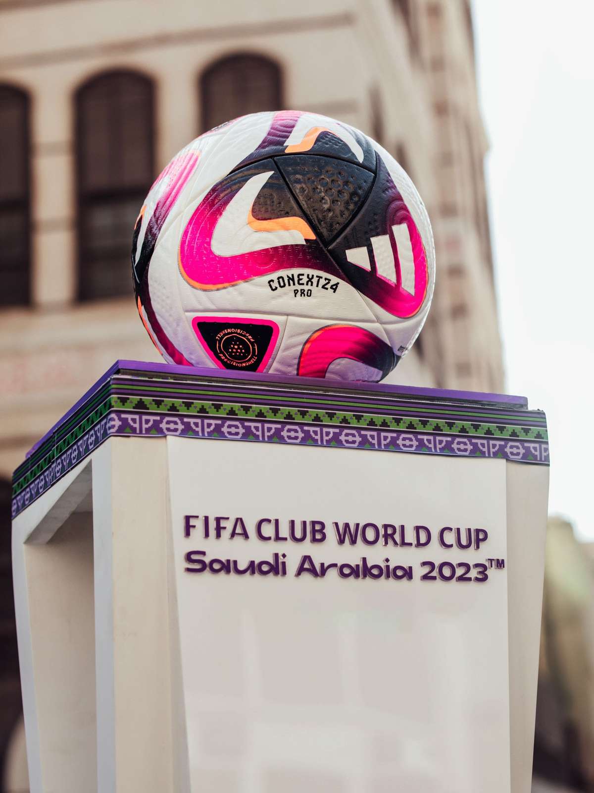 Com novo visual, bola que será usada na final da Copa 2023 é revelada