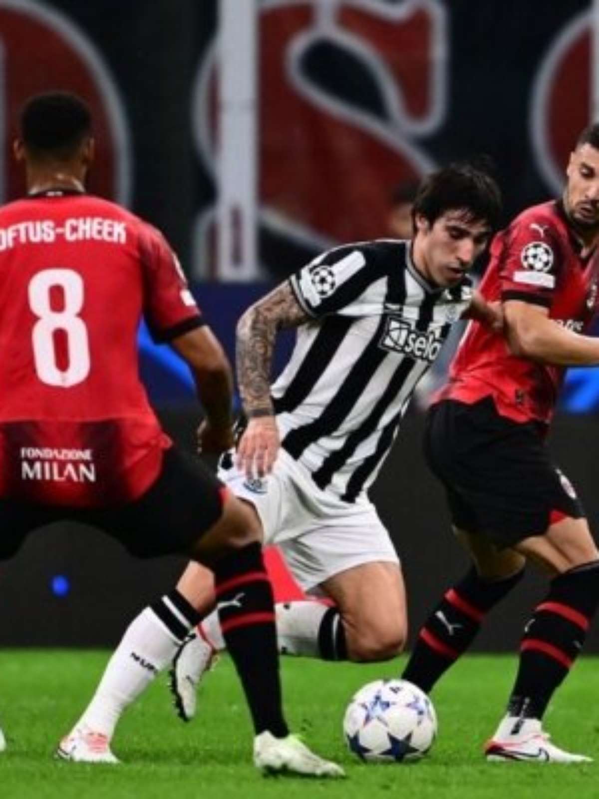 Onde vai passar o jogo NEWCASTLE X MILAN hoje (13/12)? Passa no SBT ou TNT?  Veja onde assistir NEWCASTLE X MILAN ao vivo com imagens - Portal da Torcida