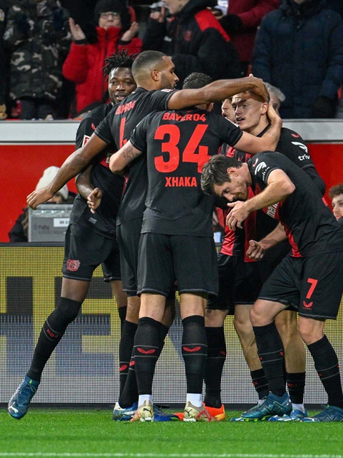 Bayern vence Freiburg com tranquilidade e segue caça à liderança