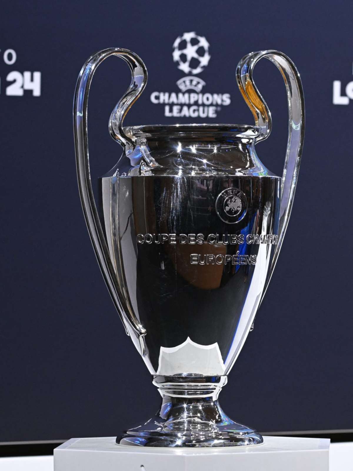 Os times classificados para as oitavas de final da Champions League 2023/ 2024