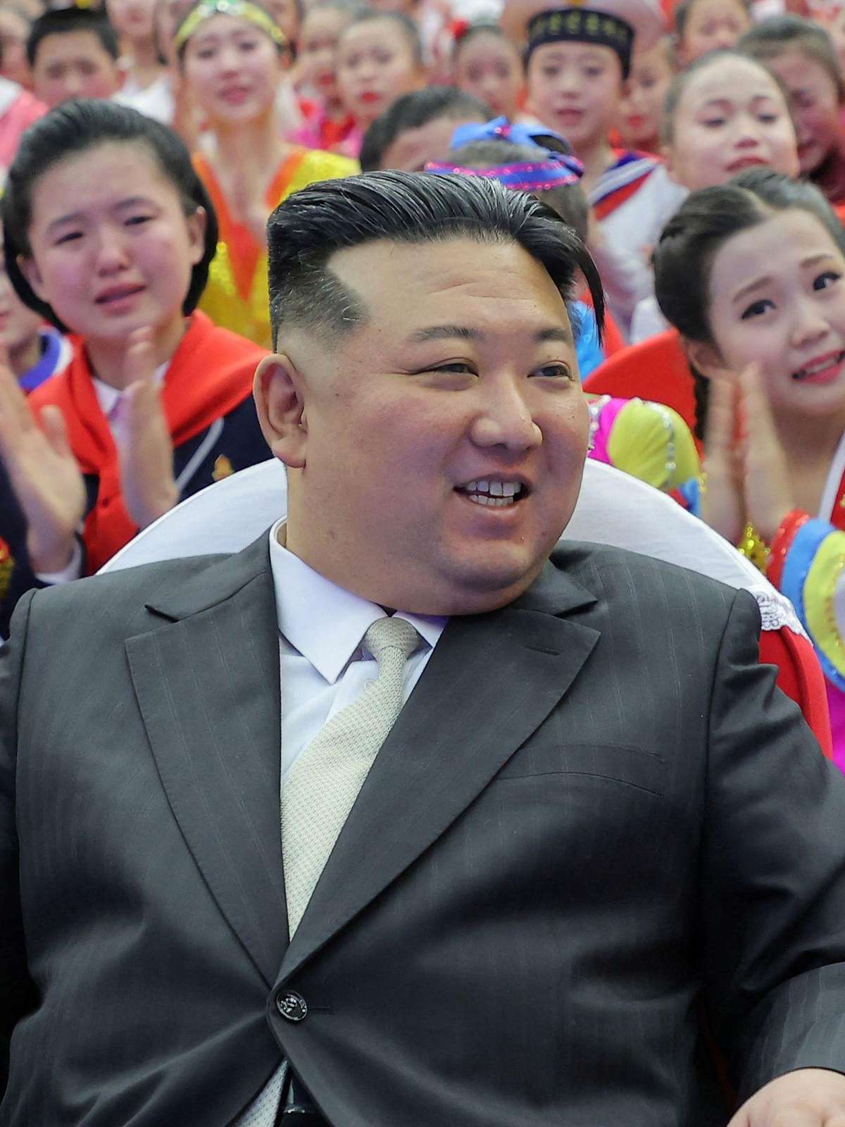 Coreia do Norte: 5 mistérios sobre líder do país, Kim Jong-un, que estaria  fazendo 40 anos - BBC News Brasil