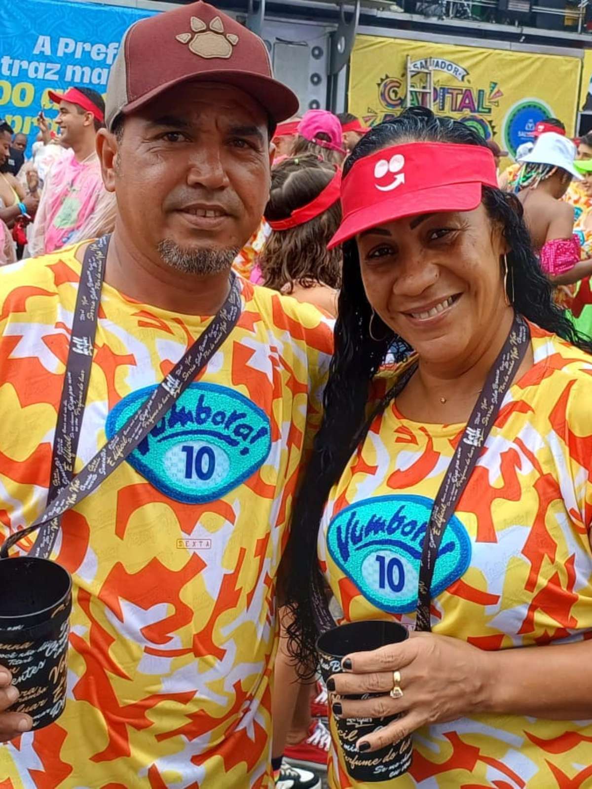 Famosos curtem 2º dia de Carnaval em Salvador. Veja fotos