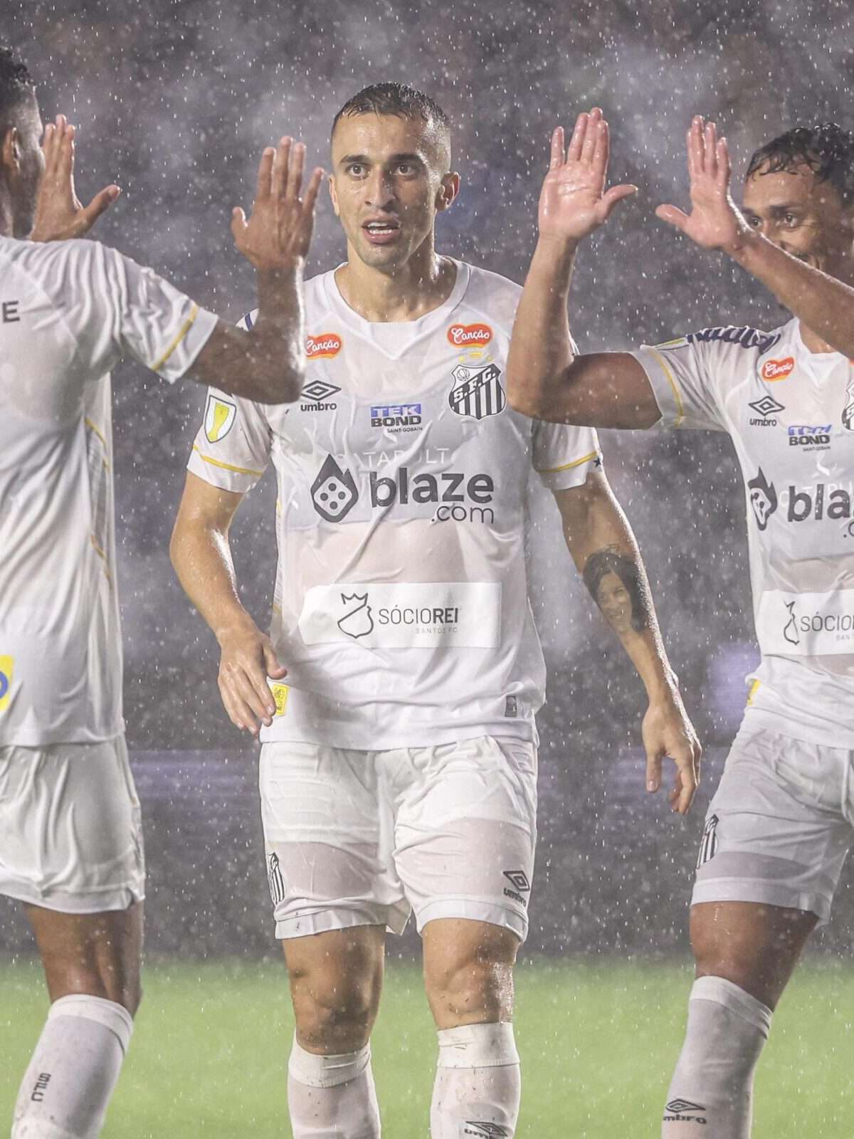 Santos x Corinthians Superesportes😜 Experimente a emoção do jogo com