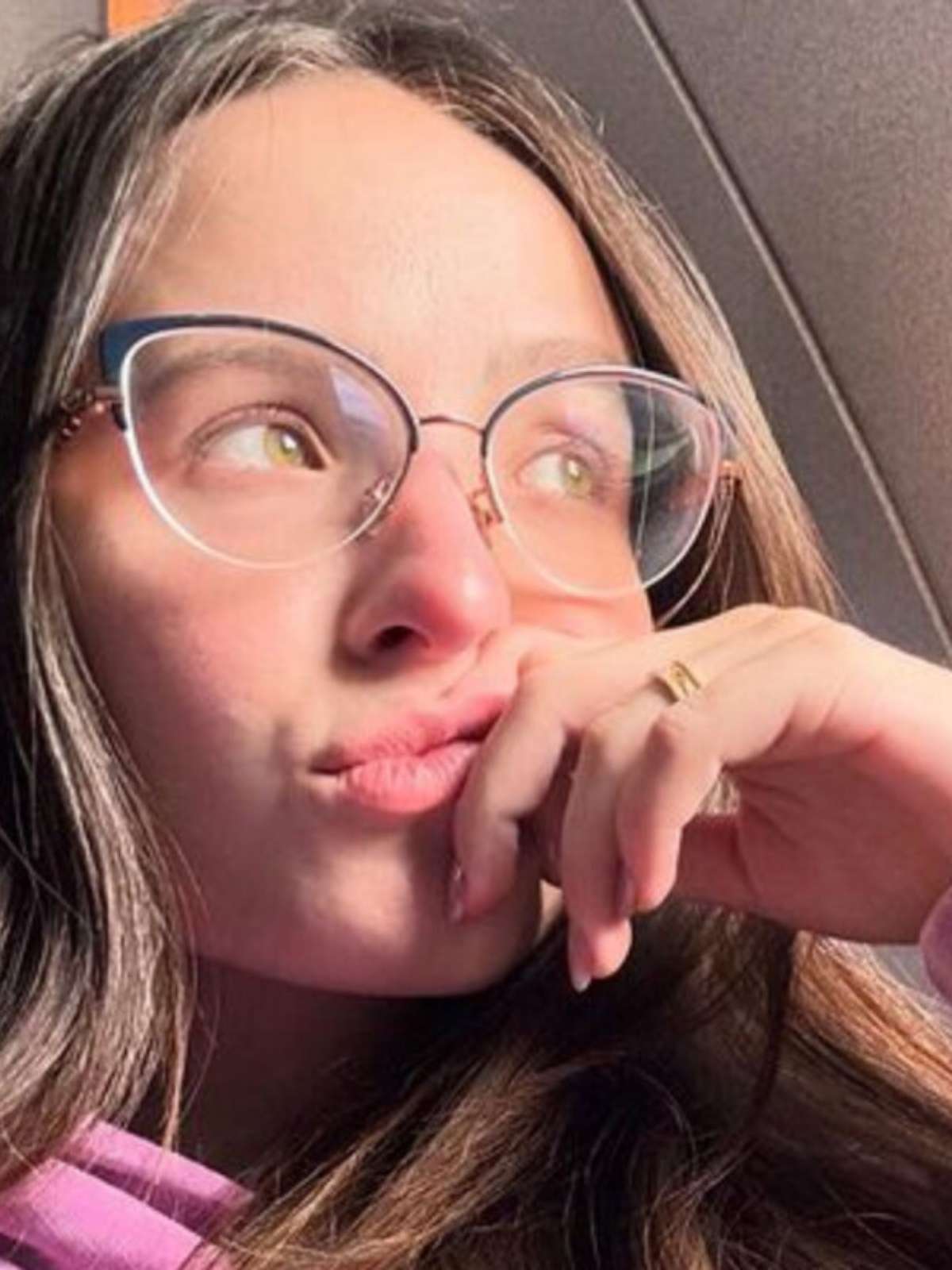 Fora de perigo? Larissa Manoela aparece debilitada nas redes sociais e  revela estado de saúde após mal-estar em treino