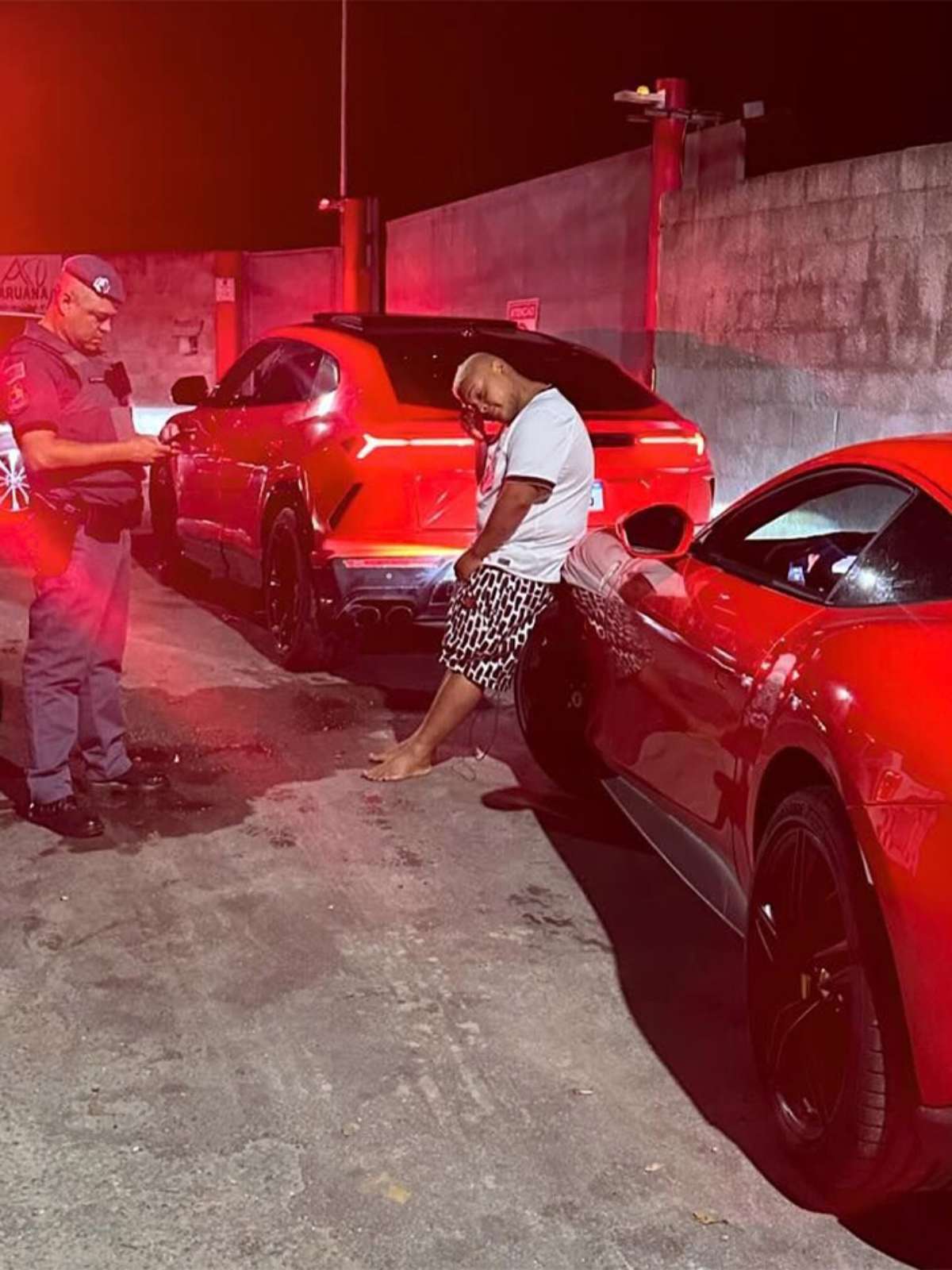 MC Ryan é detido pela polícia e tem Ferrari apreendida