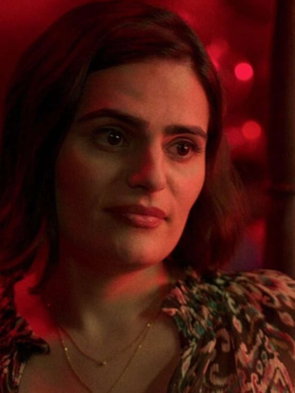 Bebê Rena: Quem é Nava Mau? Antes do fenômeno de suspense da Netflix, atriz  fez série de 2021 da HBO