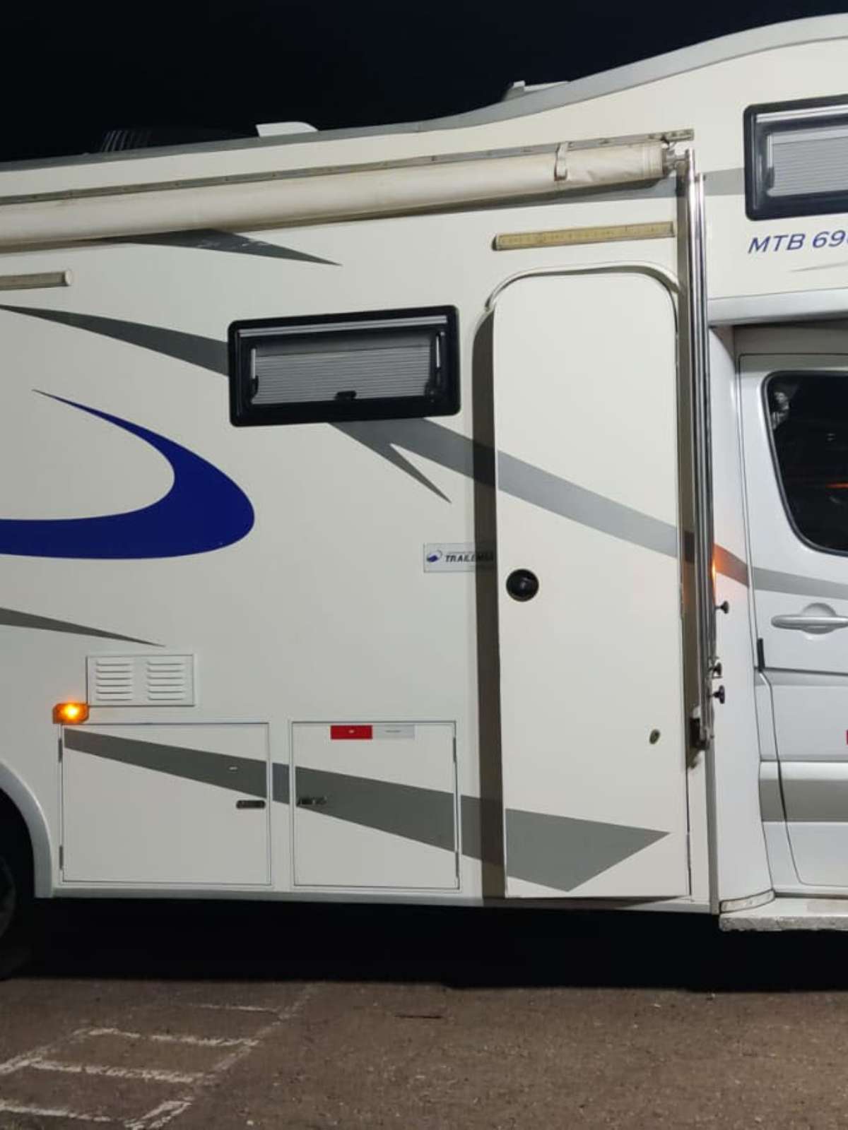 Motorhome que carregava cerca de R$ 2 milhões em drogas é apreendido em  Curitiba