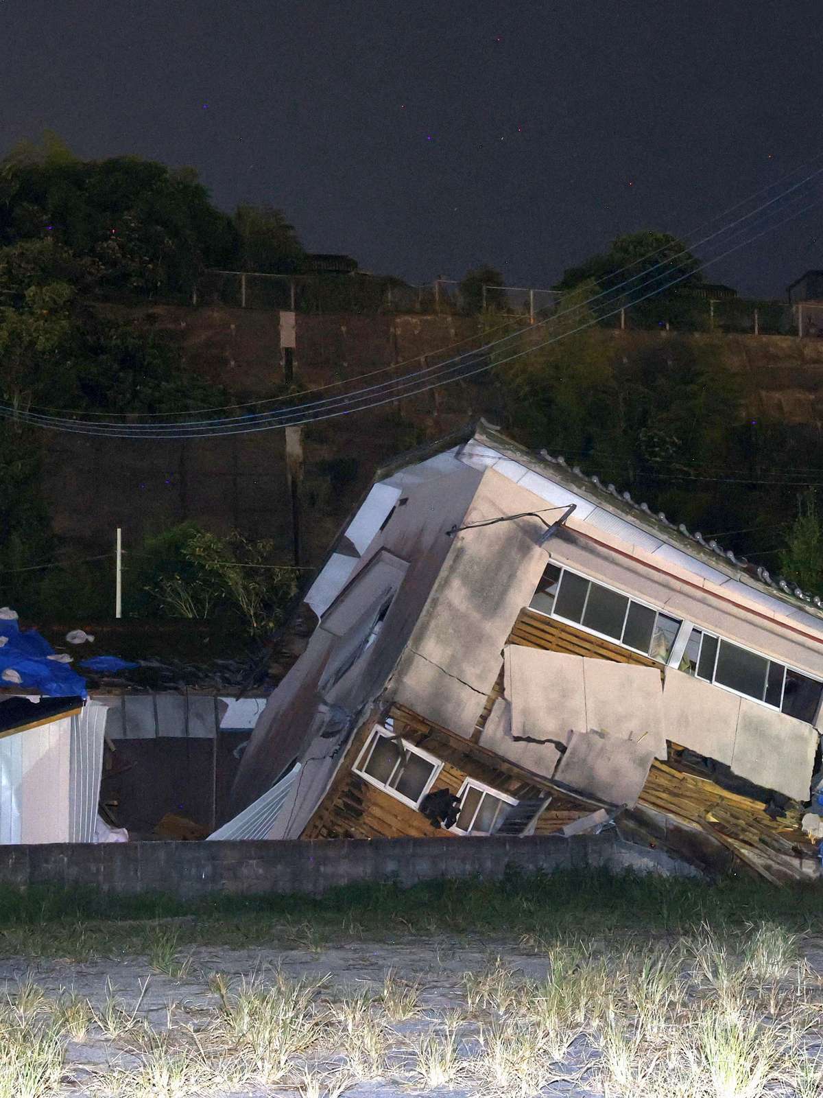 Agência Meteorológica do Japão emite alerta para megaterremoto e tsunamis, Mundo