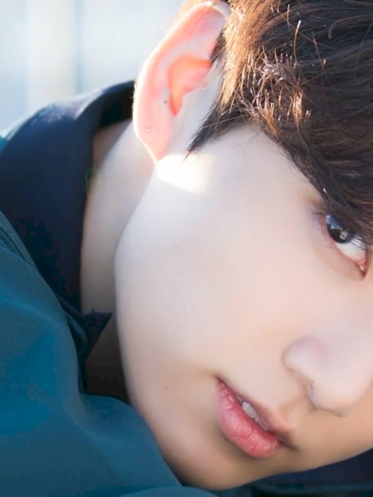 Jungkook, do BTS, anuncia álbum de estreia 'Golden' em vinil dourado