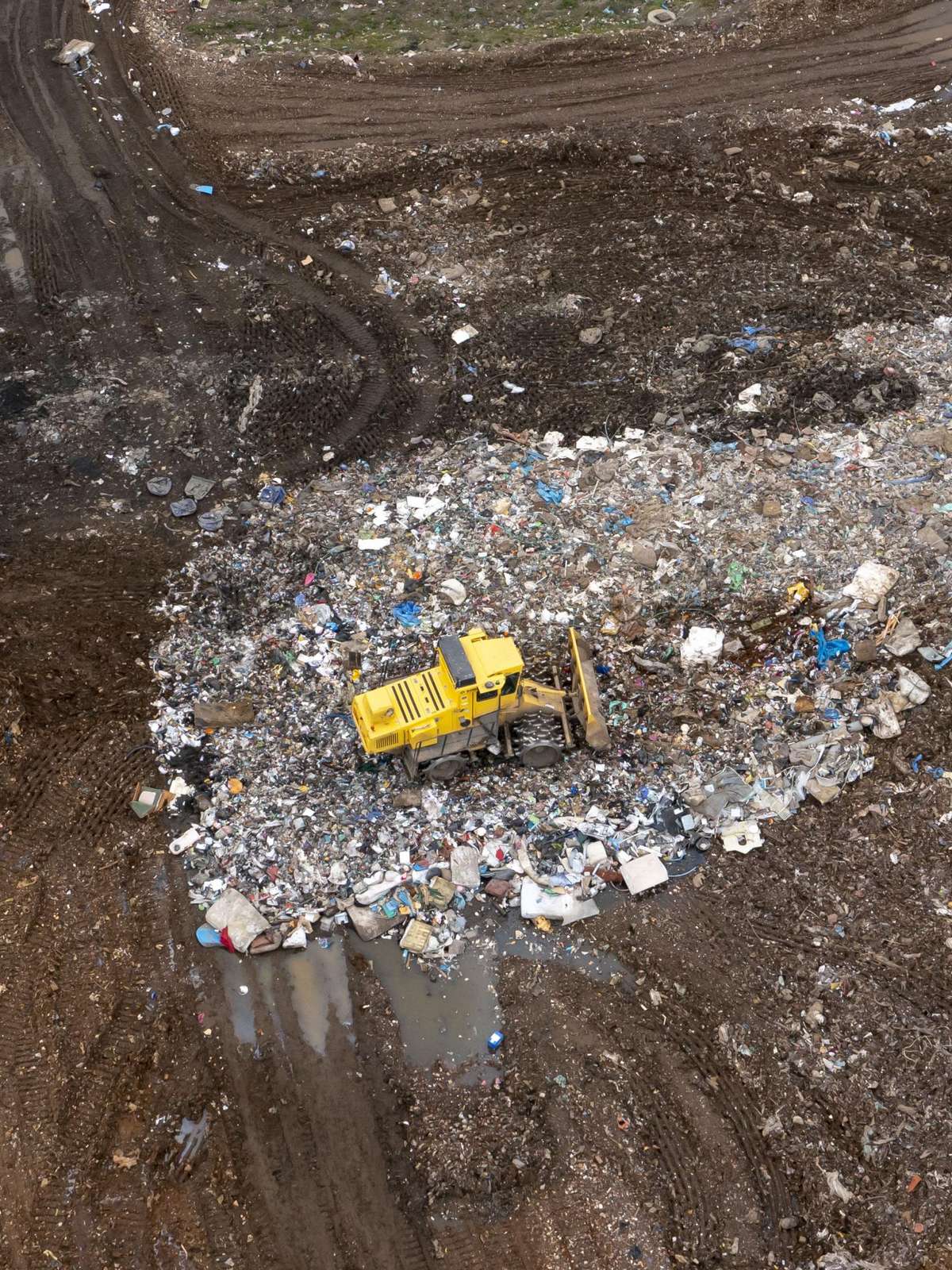 Homem que jogou fora HD com bilhões em bitcoin faz oferta por lixão, diz  jornal