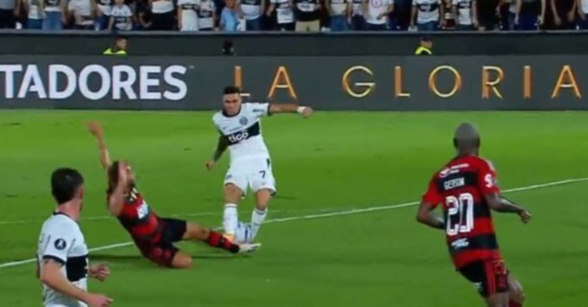 Flamengo quebra invencibilidade do Olimpia na Libertadores