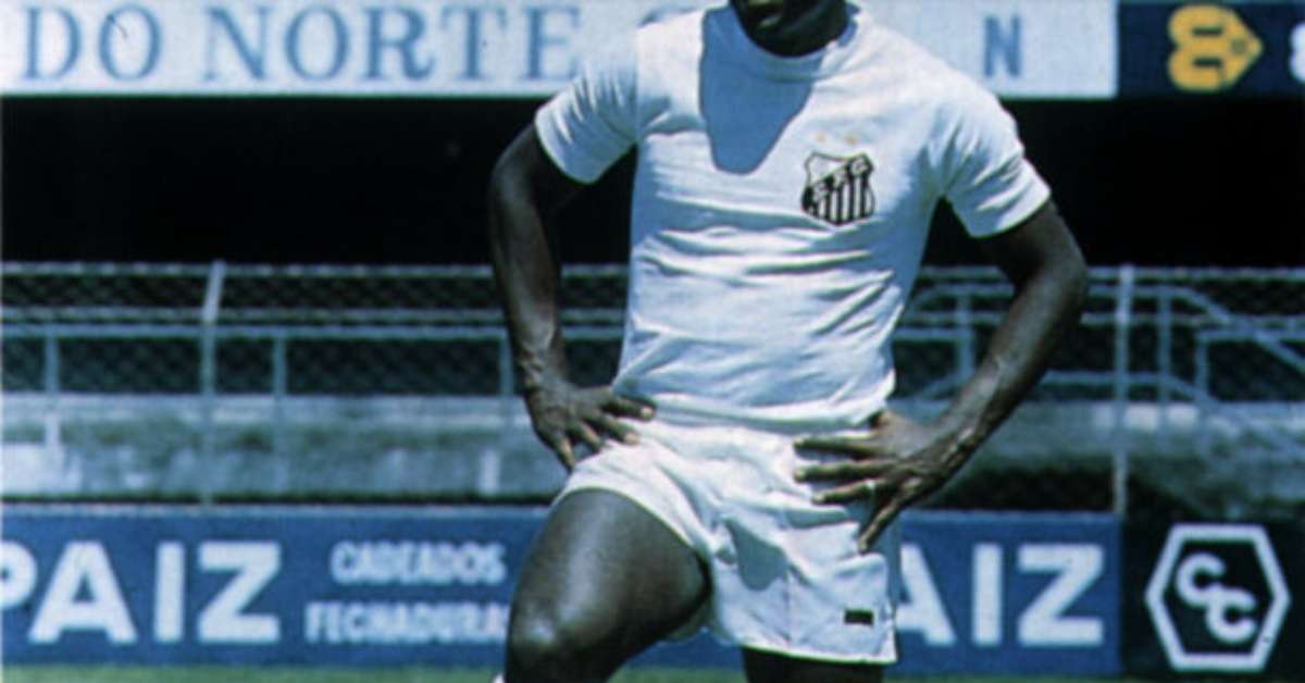 Recorde de gols do Rei Pelé em jogo do Santos é eternizado em