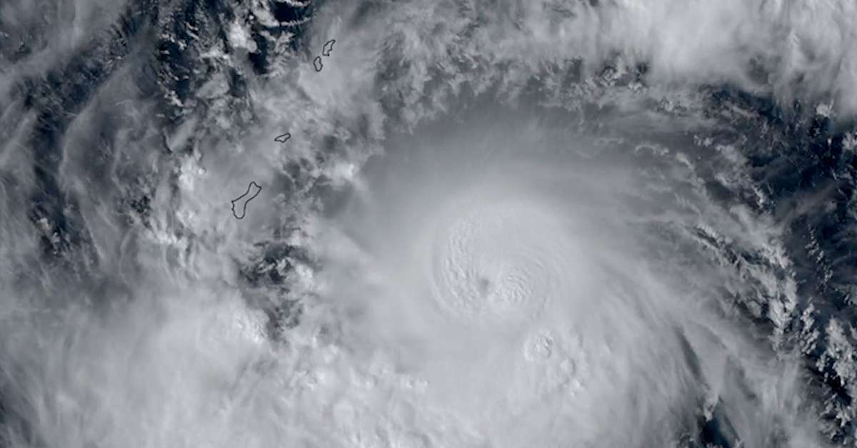 'Vídeo mostra 'ciclone monstro’ que chegou a 296 km/h e formou olho ...