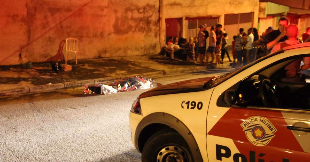 Mulher morre com tiro na cabeça em roubo na zona leste de SP