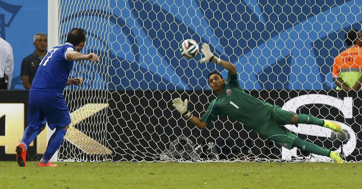 Histórica, Costa Rica vence Grécia nos pênaltis e avança