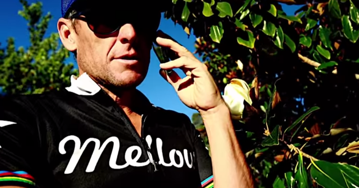Lance Armstrong aparece em clipe de baixista do Rage Against Lance Armstrong aparece em clipe de baixista do Rage Against