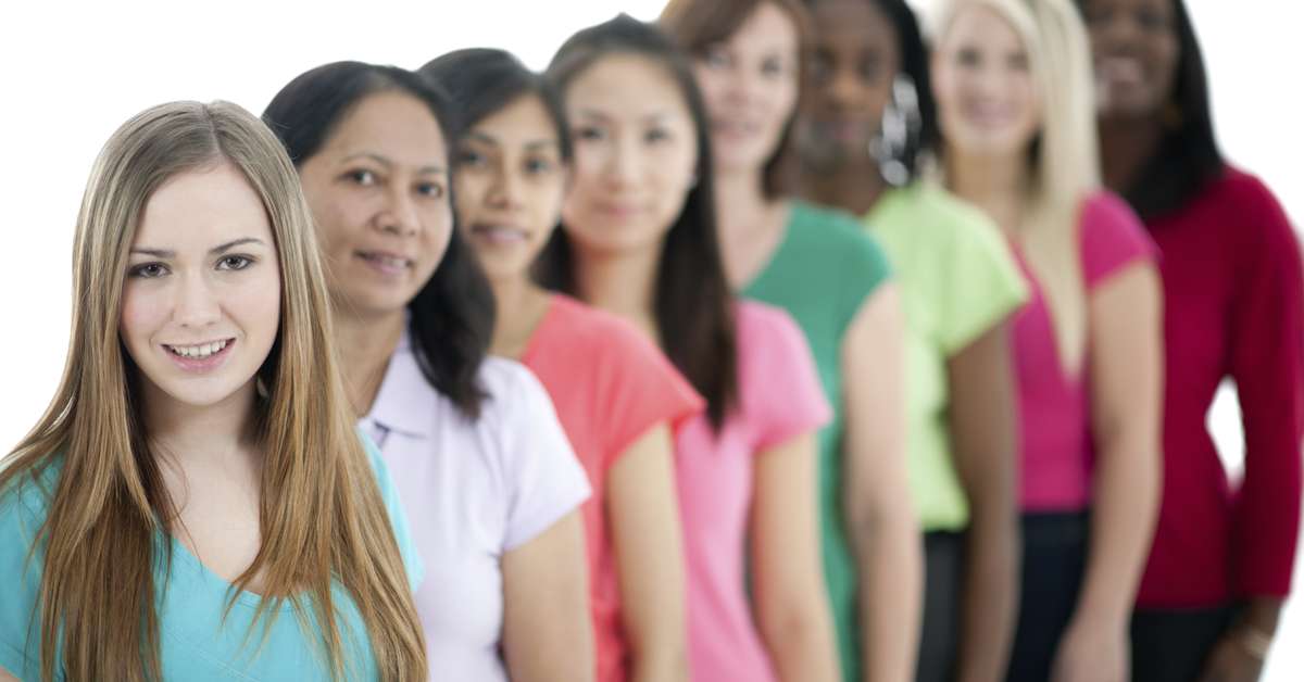 Vida de mulher: veja idade do primeiro beijo, sexo, gravidez