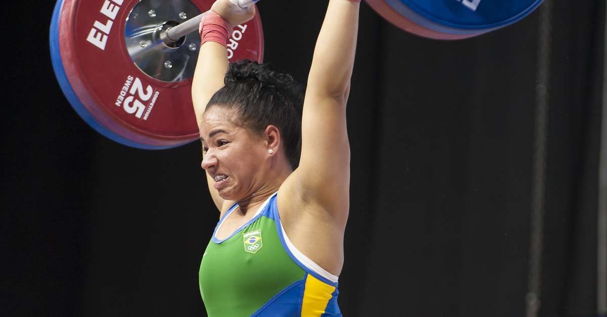 Inédito! Halterofilista brasileira faz história e é bronze