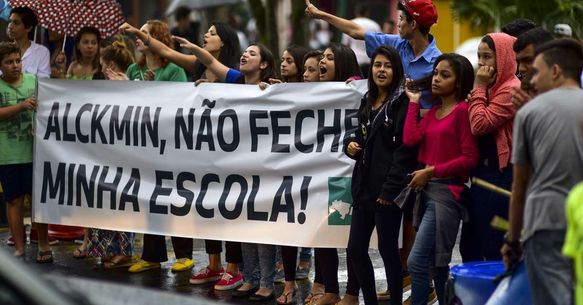 Alunos Ocupam Escolas De Sp Em Protesto Contra Reforma