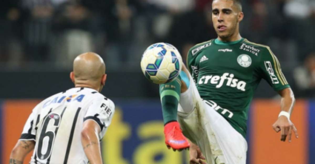 Sem contrato no Palmeiras, Gabriel negocia com Corinthians