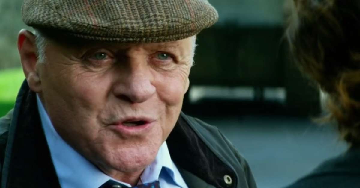 Anthony Hopkins é destaque em novo clipe de Transformers O Último