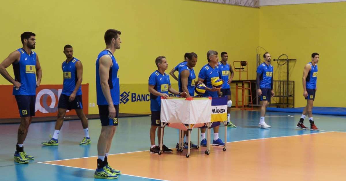 Técnico da Seleção de vôlei afirma 'Vamos chegar bem para o Mundial' Técnico da Seleção de vôlei afirma 'Vamos chegar bem para o Mundial'