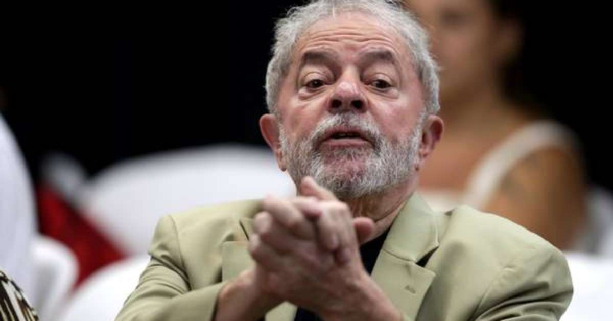 Neto de Lula morre aos 7 anos, vítima de meningite Neto de Lula morre aos 7 anos, vítima de meningite