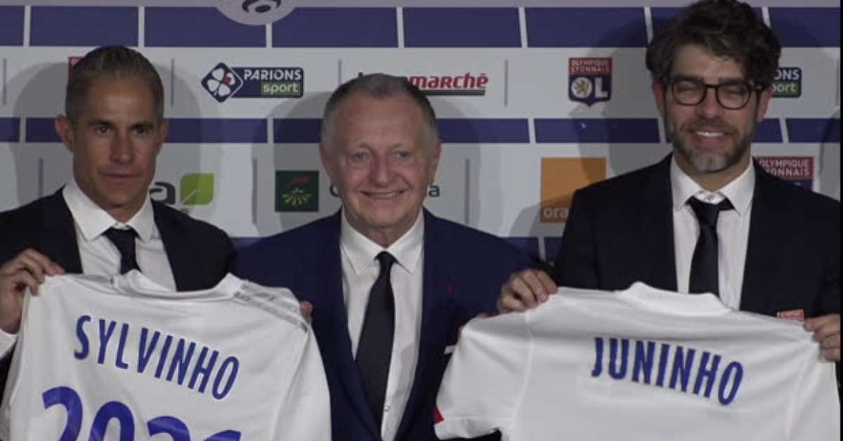 Sylvinho assume como técnico do Lyon e Juninho ...