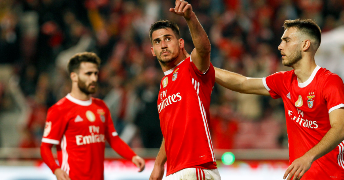 Mesmerizing No Sufoco, Benfica Vence Alverca E Reduz Distância Para O Porto No Campeonato Português Background for Your Screen Mesmerizing No Sufoco, Benfica Vence Alverca E Reduz Distância Para O Porto No Campeonato Português Background for Your Screen