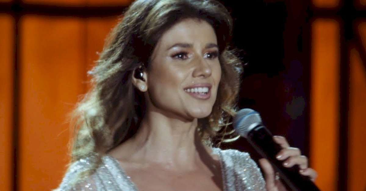 Paula Fernandes Vai Se Entregar Pra Me