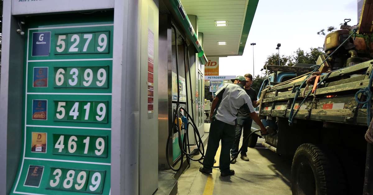 Preço do diesel sobe 2,5% em dezembro e fecha ano em nível superior ao